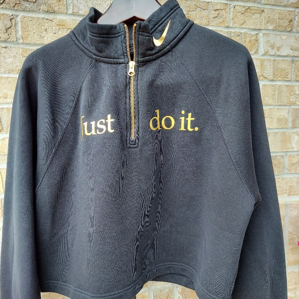 Nike Crop pullover sweatshirt top 😀😀😀Size Large